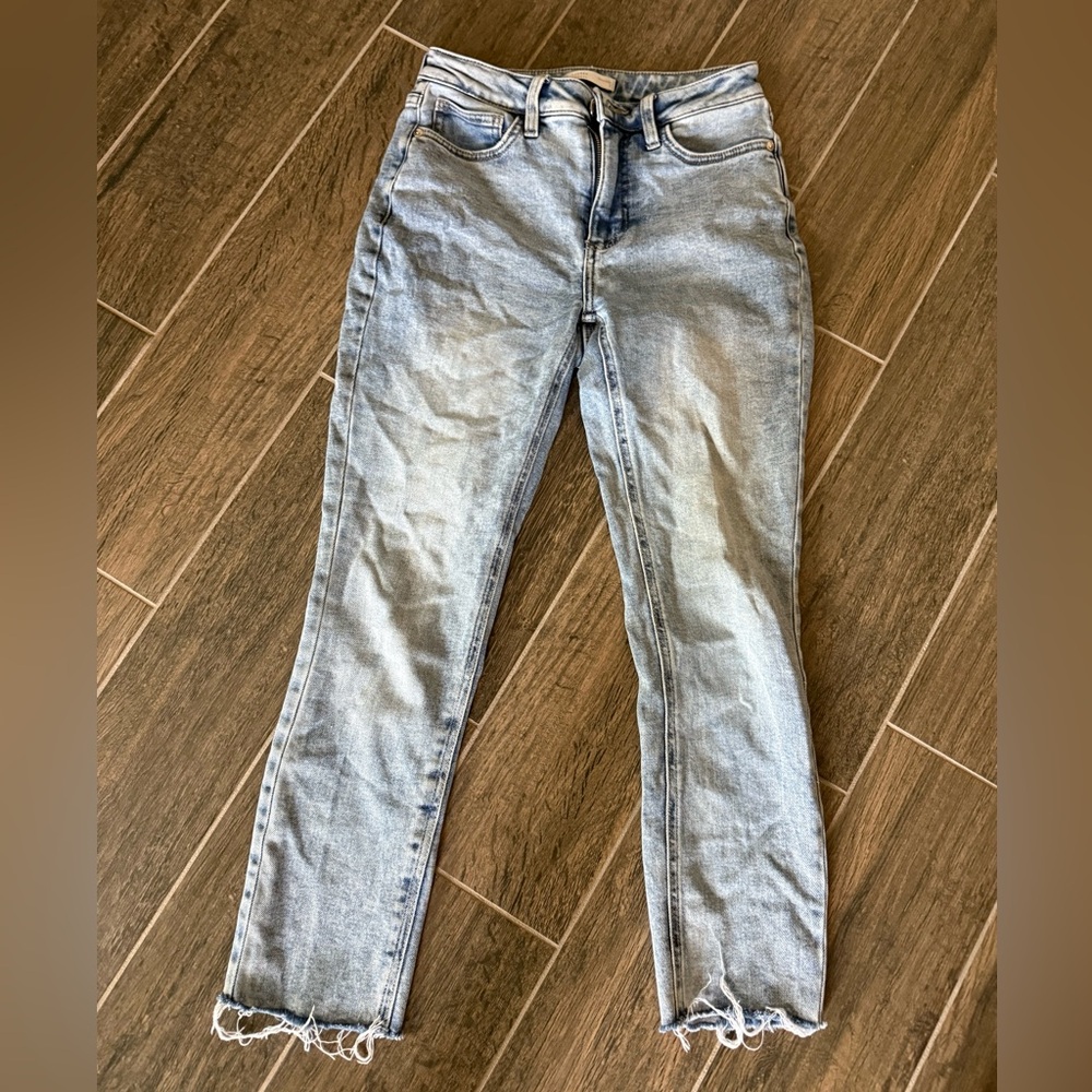 LC Lauren Conrad Light Wash Skinny Jeans